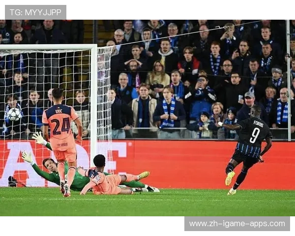 巴萨防线堪忧，3-3平布鲁日，晋级形势愈加严峻，巴萨主场不败