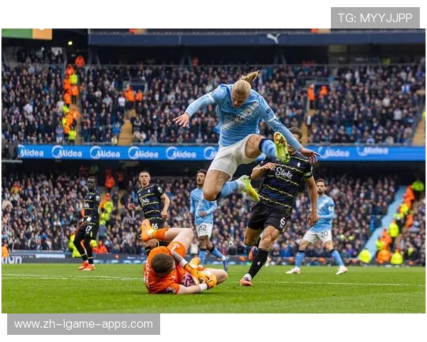 英超桑德兰对阵埃弗顿：黑猫黑马齐力争上游，桑德兰对赫尔城比分