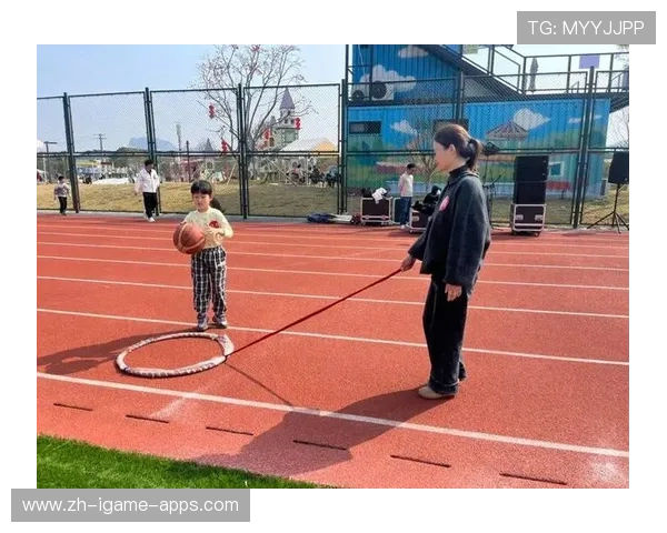 运动“神匹配”瞬间：场上“绝佳配合”默契十足！